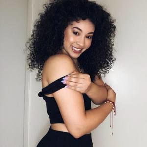 Meet your Posher, Bobbi